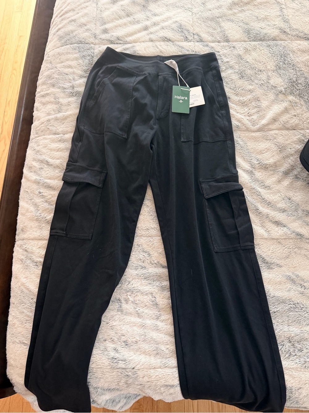 HALARA Black Cargo Jogger Pants with Utility Pockets